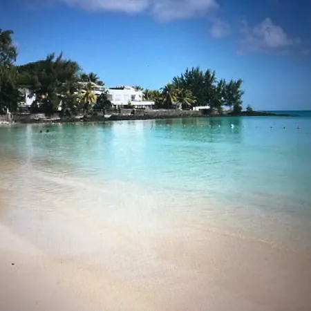 Sun Villa Pereybere Beach Exterior photo
